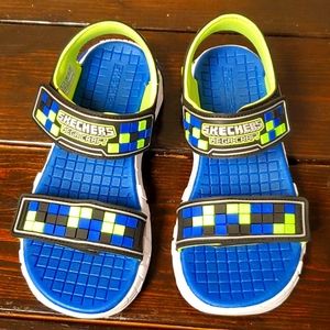 Skechers mega craft sandals velcro straps size 3